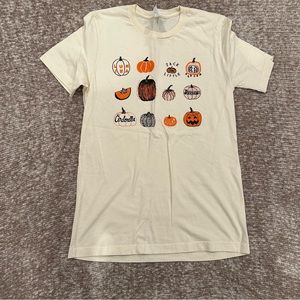 Screen Print Graphic Pumpkin Halloween T-shirt (Etsy)